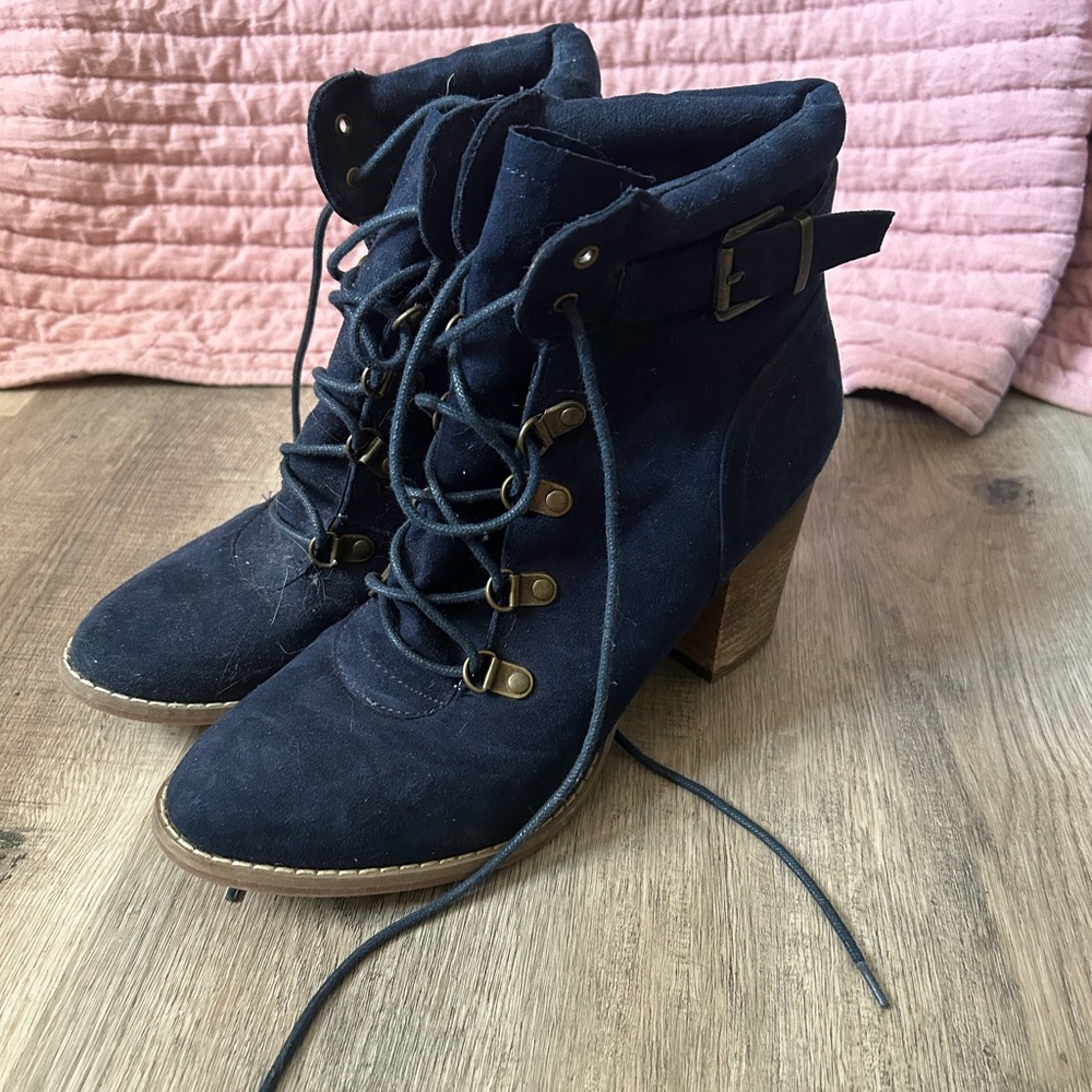 Cato navy 4.5 in heels